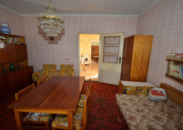 Samostatne stojaci rodinný dom s pozemkom 897m2