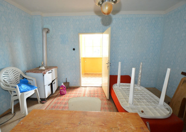 Samostatne stojaci rodinný dom s pozemkom 897m2