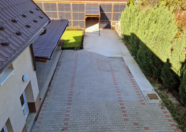 6-izb. Veľký rodinný dom s pivnicou a altánkom. Oplatí sa vidieť.