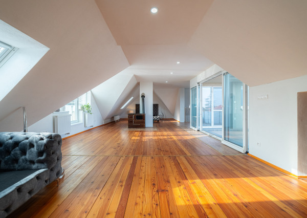 REZERVOVANÉ 6-izb. Rodinný dom s pivnicou, pozemok 638 m² DOHODA MOŽNÁ