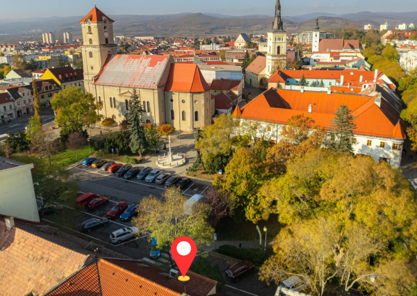 Jedinečná ponuka v úplnom centre s terasou 120m2 a garážou.