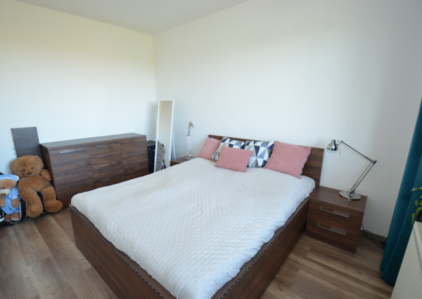 PREDANÉ - Pekný 2-izb. byt so šatníkom a vlastným kúrením. Nízke náklady a výborná dispozícia