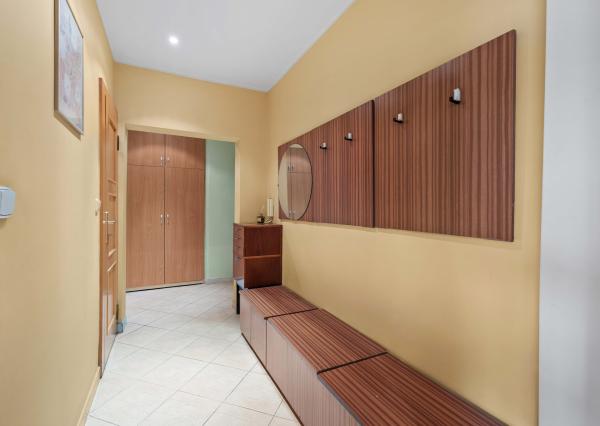 Krásny a svetlý 3-izb. byt s výhľadom do zelene. Oplatí sa vidieť