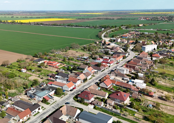 Komerčná budova s pozemkom 1 439 m² + 3-izb byt| IGRAM