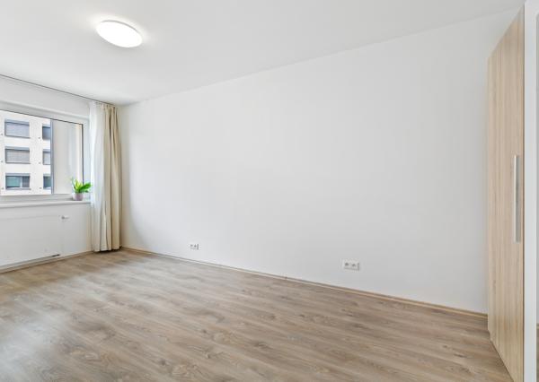 Krásny, zariadený 2,5-izbový byt v NUPPU, pivnica v cene
