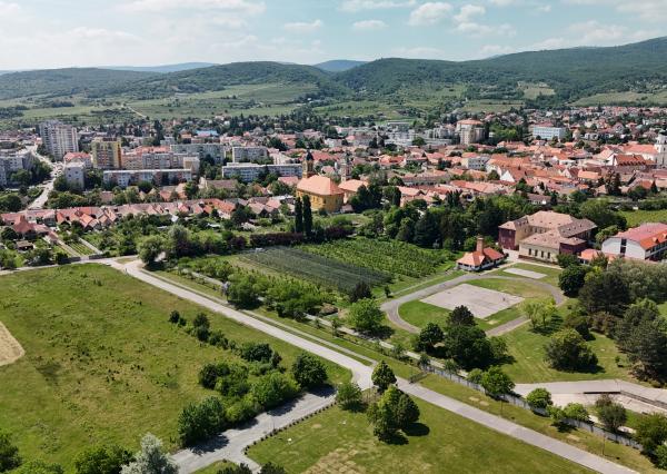 Stavebný pozemok v centre Modry | 3 401 m² | Územný plán na výstavbu RD - TOP PONUKA