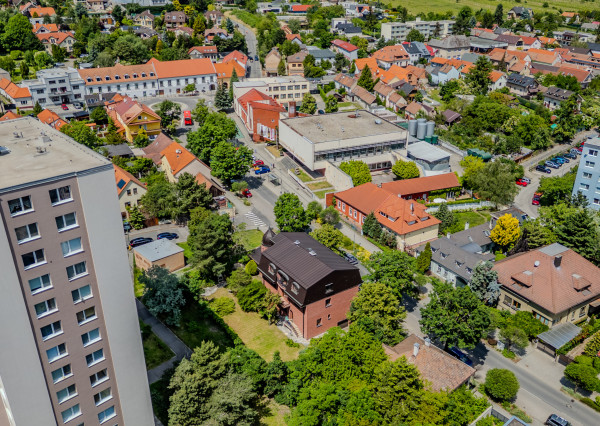 Investičná príležitosť v centre Rače - TOP PONUKA