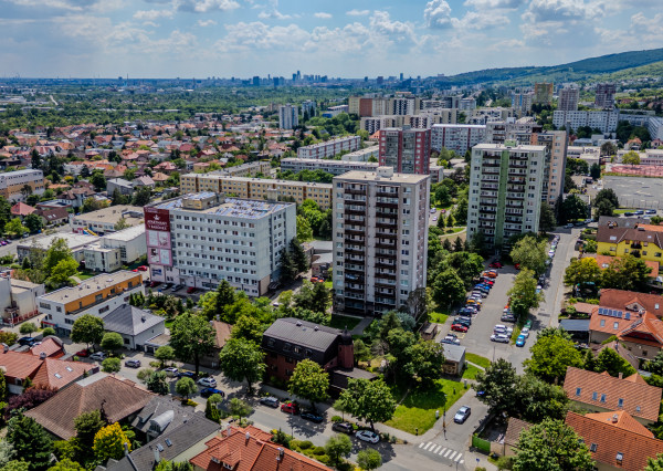 Investičná príležitosť v centre Rače - TOP PONUKA