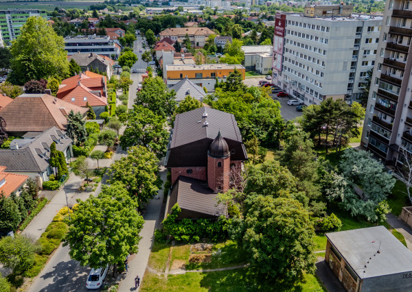 Investičná príležitosť v centre Rače - TOP PONUKA