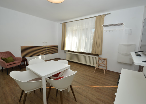 Garsónka so samostatným vchodom na prenájom – Modra, Vinárska ulica