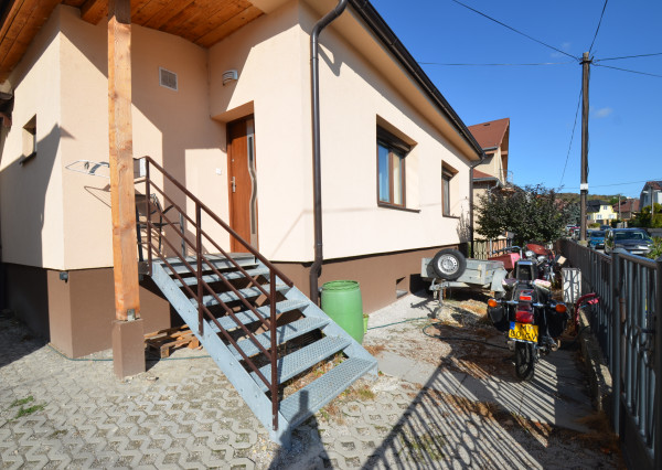 Garsónka so samostatným vchodom na prenájom – Modra, Vinárska ulica