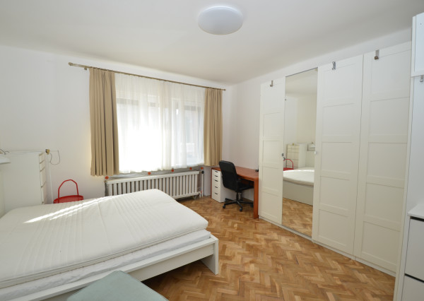 Pekný a priestranný 2-izbový byt s výmerou cca 80 m² – Modra, Vinárska ulica