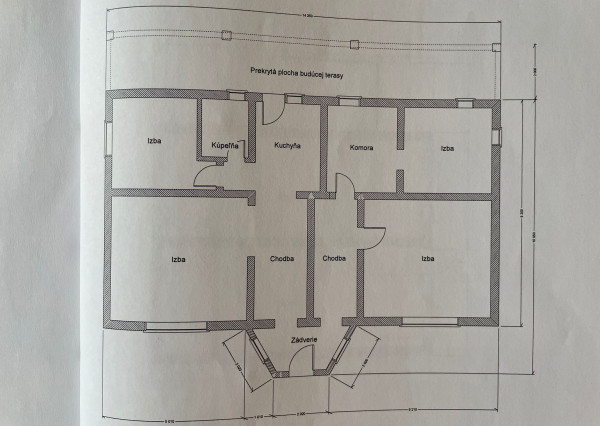 Pekný rodinný dom pod lesom s veľkým potenciálom. Nová strecha