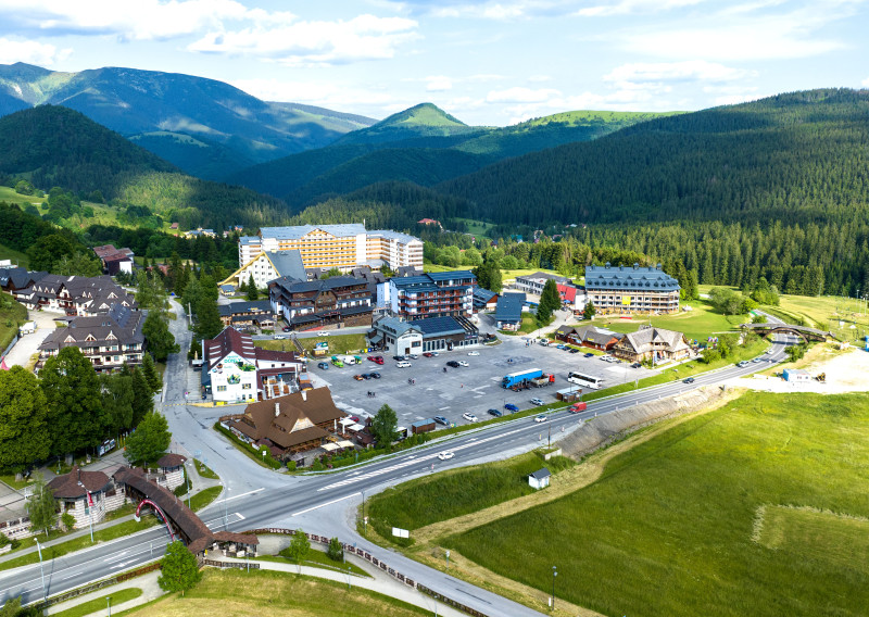 Stavebný pozemok so sieťami. Nádherný výhľad. Donovalley Resort.