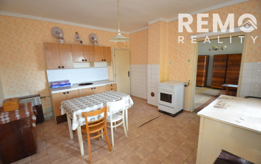 Samostatne stojaci rodinný dom s pozemkom 897m2