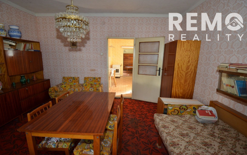 Samostatne stojaci rodinný dom s pozemkom 897m2