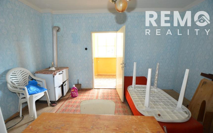 Samostatne stojaci rodinný dom s pozemkom 897m2