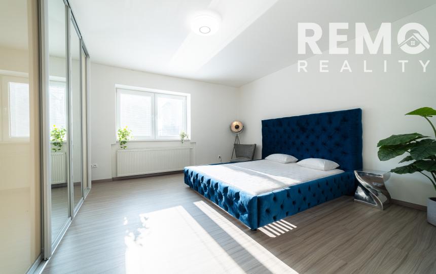 6-izb. Veľký rodinný dom s pivnicou a altánkom. Oplatí sa vidieť.