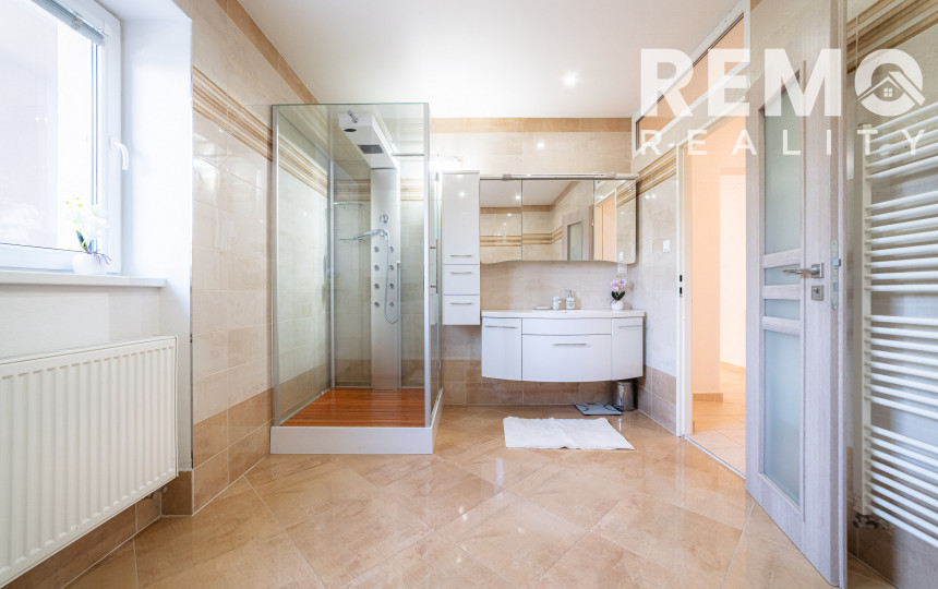 REZERVOVANÉ 6-izb. Rodinný dom s pivnicou, pozemok 638 m² DOHODA MOŽNÁ