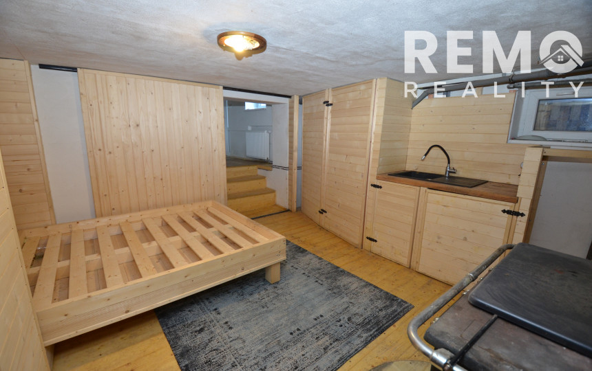 REZERVOVANÉ 6-izb. Rodinný dom s pivnicou, pozemok 638 m² DOHODA MOŽNÁ