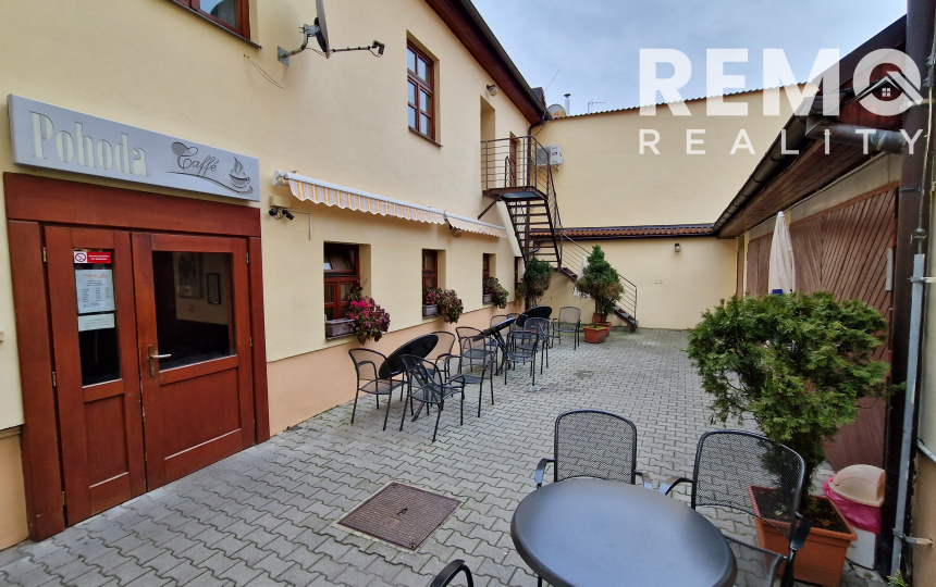 Komerčné priestory v centre s dvorom 120m2 a garážou. TOP PONUKA