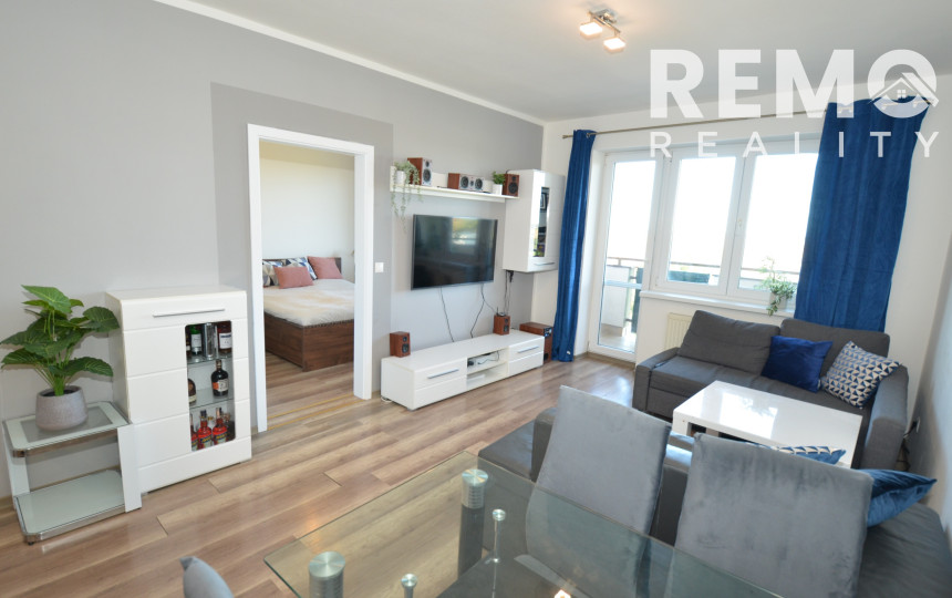 PREDANÉ - Pekný 2-izb. byt so šatníkom a vlastným kúrením. Nízke náklady a výborná dispozícia