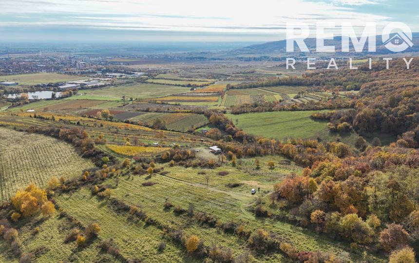 Pekný lesný pozemok kúsok od vyhliadky Vimperk