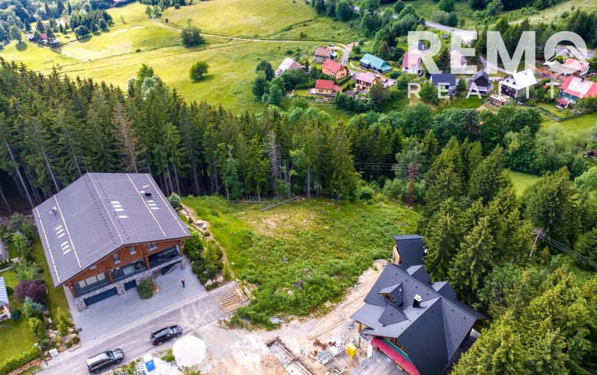 Stavebný pozemok možnosť postaviť 2 chaty. Všetky is, Donovalley Resort. TOP PONUKA