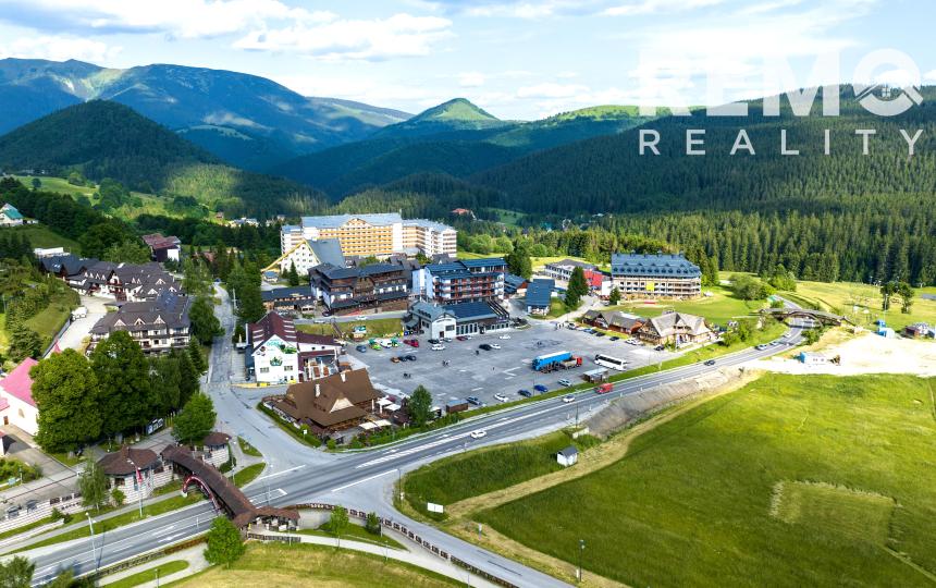 Stavebný pozemok možnosť postaviť 2 chaty. Všetky is, Donovalley Resort. TOP PONUKA