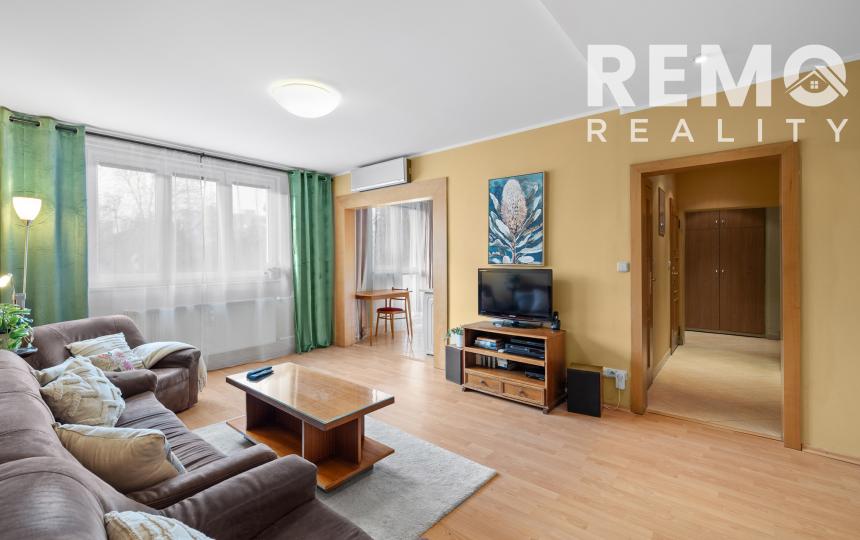 Veľký 3-izb. byt s dvomi balkónmi a výhľadom do zelene