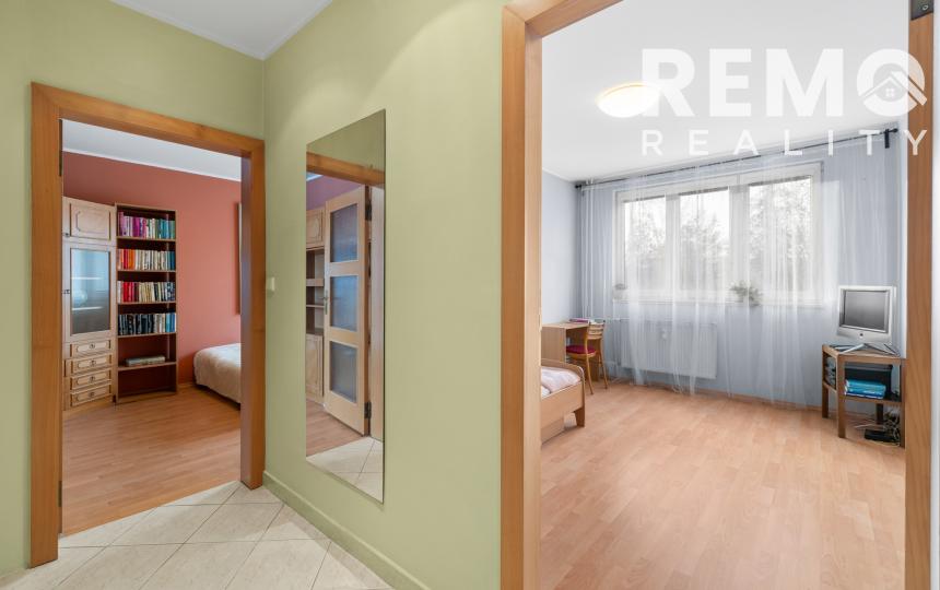 Krásny a svetlý 3-izb. byt s výhľadom do zelene. Oplatí sa vidieť