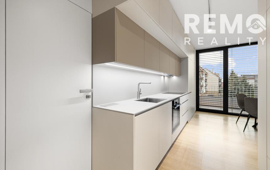 Krásny, nadštandardný 3 izb. byt, internet, parkovanie v CENE. Novostavba PODUN