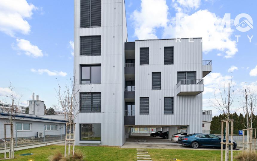 Krásny, nadštandardný 3 izb. byt, internet, parkovanie v CENE. Novostavba PODUN