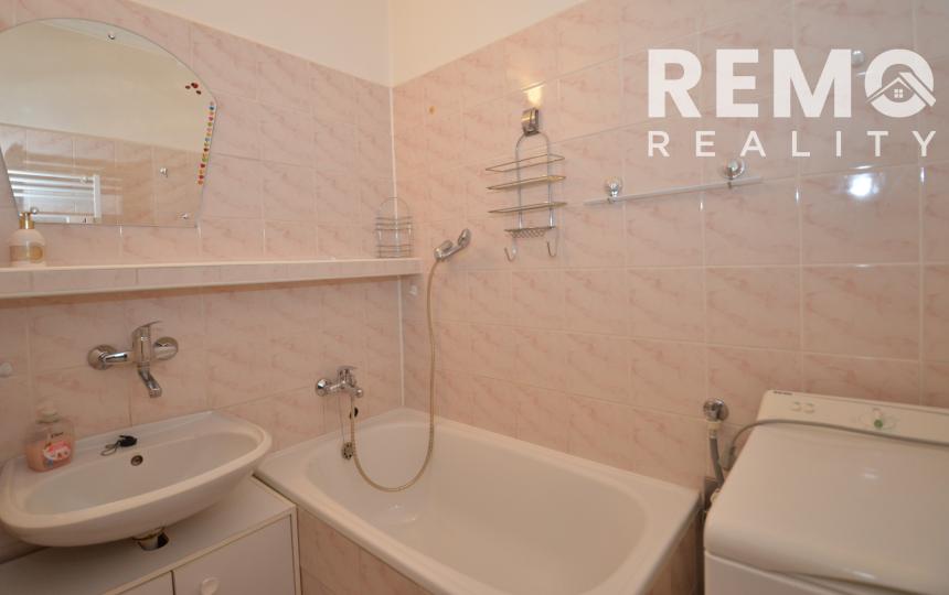 Veľký 1-izbový byt s krásnym výhľadom na Karpaty, Teplická ulica