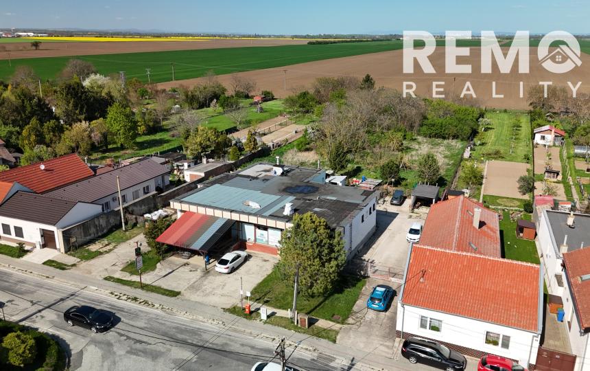 Komerčná budova s pozemkom 1 439 m² + 3-izb byt| IGRAM