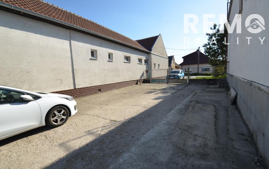 Komerčná budova s pozemkom 1 439 m² + 3-izb byt| IGRAM