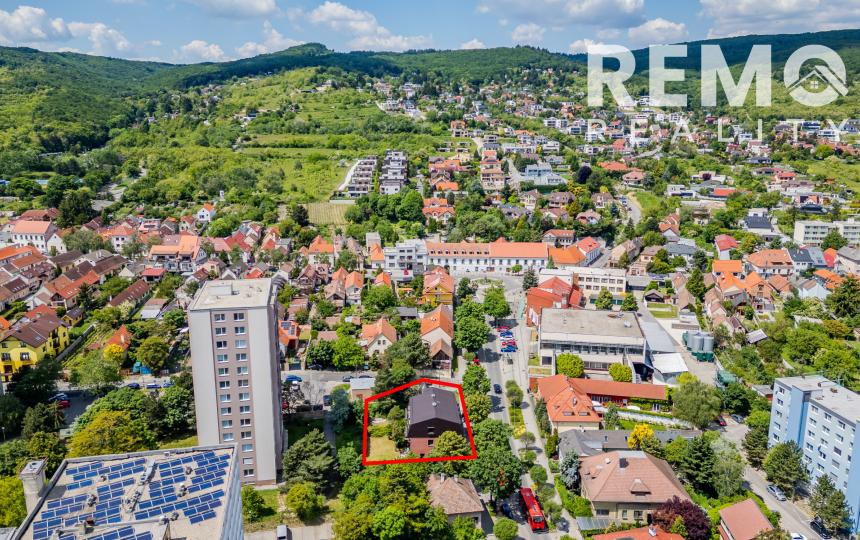 Reprezentatívna vila | Sídlo firmy + bývanie | Centrum Rače