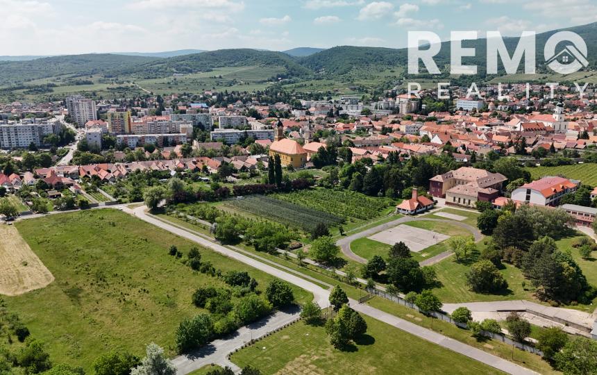 Stavebný pozemok v centre Modry | 3 401 m² | Územný plán na výstavbu RD - TOP PONUKA