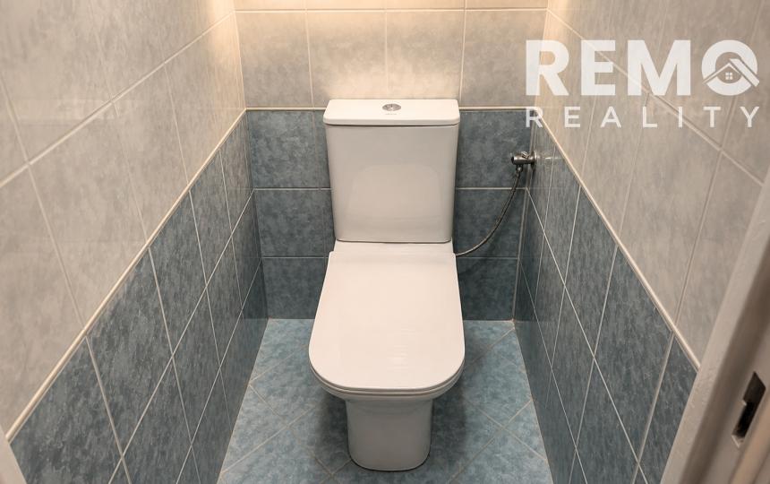Pekný, veľký 1-izbový byt s klimatizáciou a priestranným balkónom