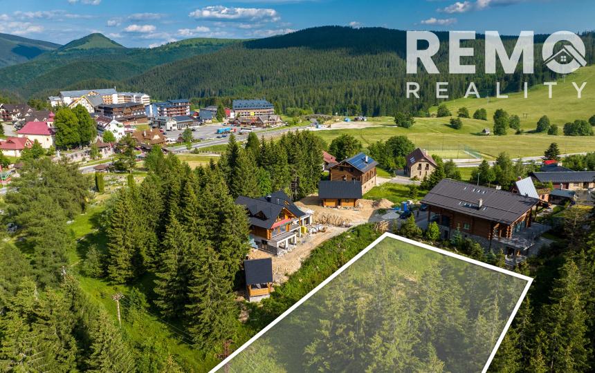Stavebný pozemok so sieťami. Nádherný výhľad. Donovalley Resort.