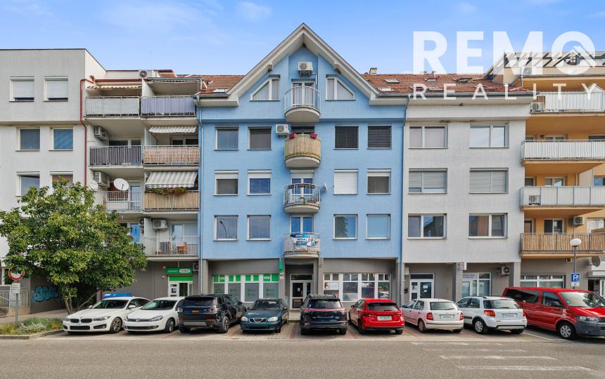 Veľký a kompletne zariadený 2-izbový byt s nízkymi nákladmi