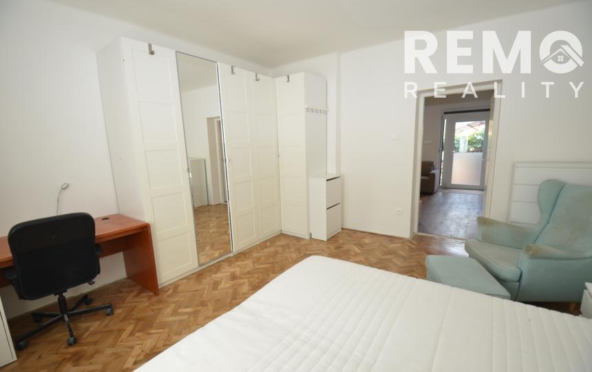 Pekný a priestranný 2-izbový byt s výmerou cca 80 m² – Modra, Vinárska ulica