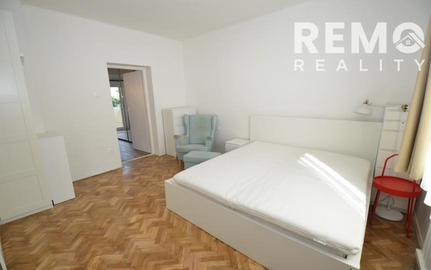 Pekný a priestranný 2-izbový byt s výmerou cca 80 m² – Modra, Vinárska ulica