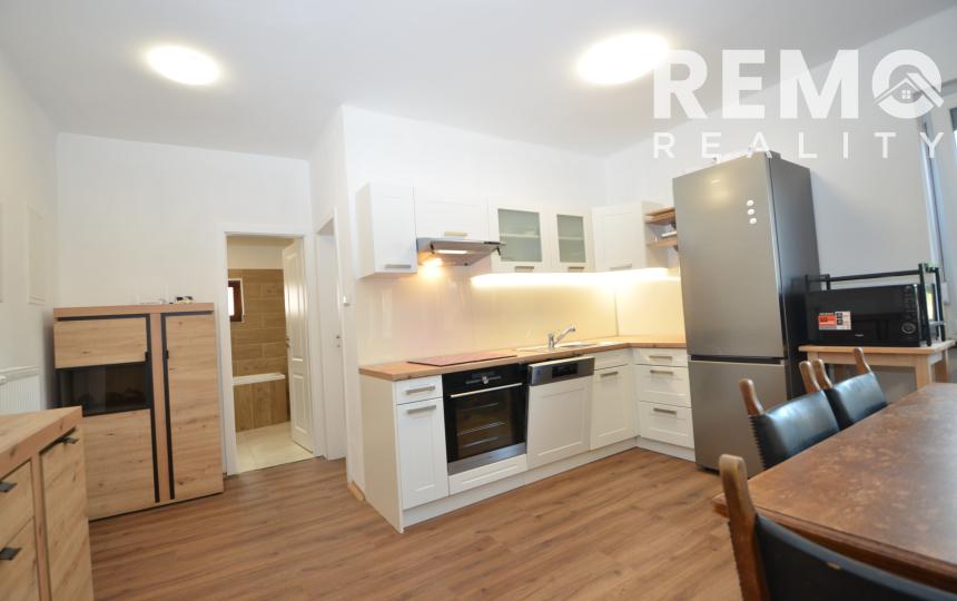 Pekný a priestranný 2-izbový byt s výmerou cca 80 m² – Modra, Vinárska ulica