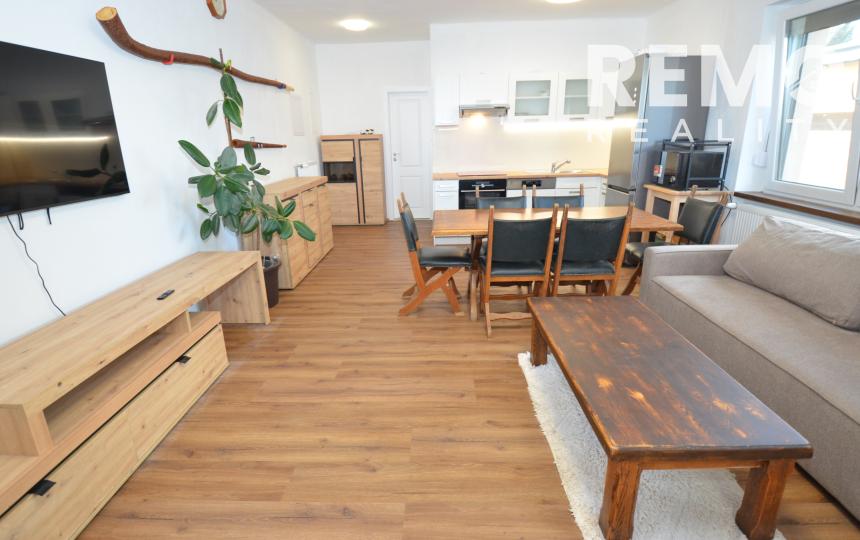 Pekný a priestranný 2-izbový byt s výmerou cca 80 m² – Modra, Vinárska ulica