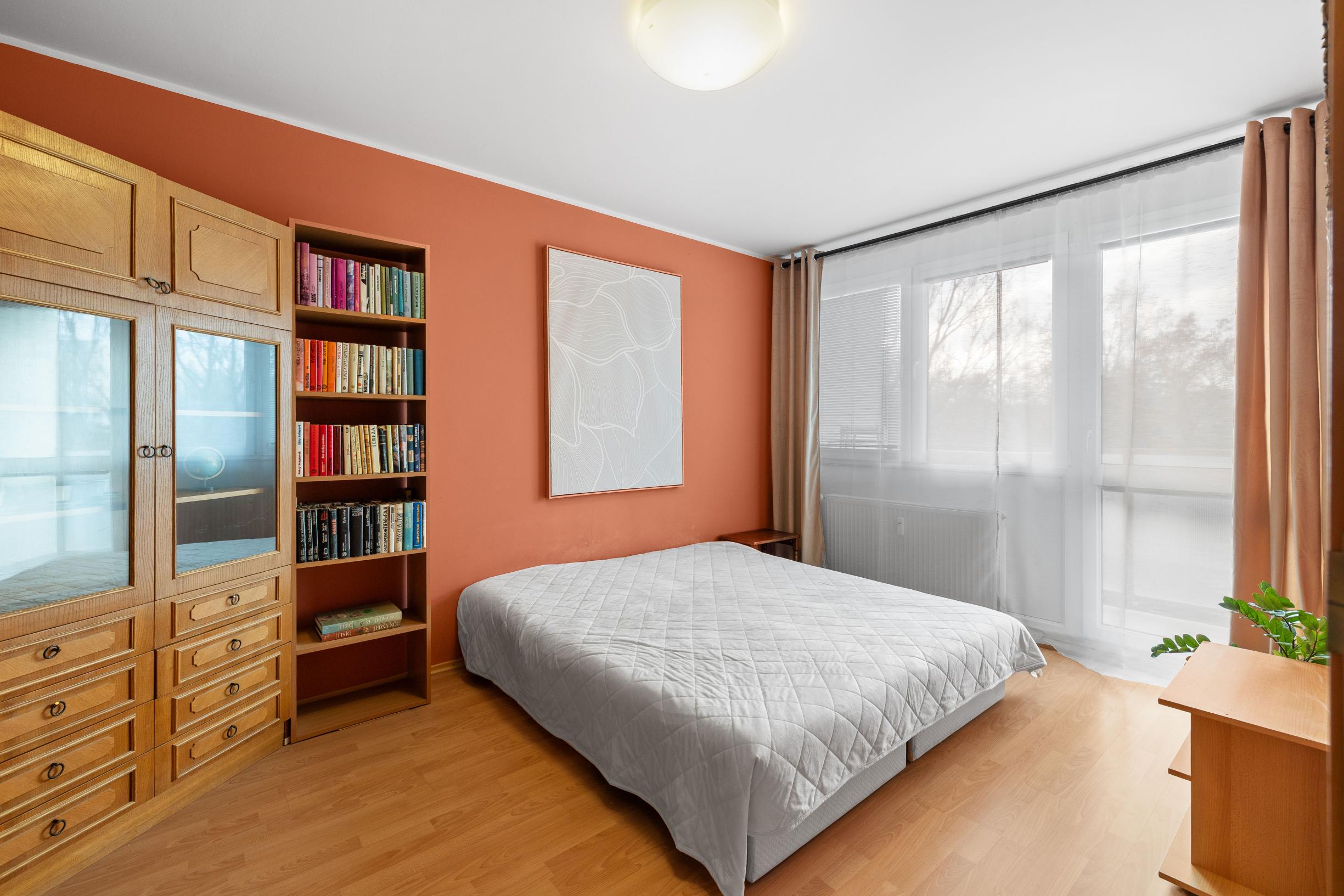 Krásny a svetlý 3-izb. byt s výhľadom do zelene. Oplatí sa vidieť