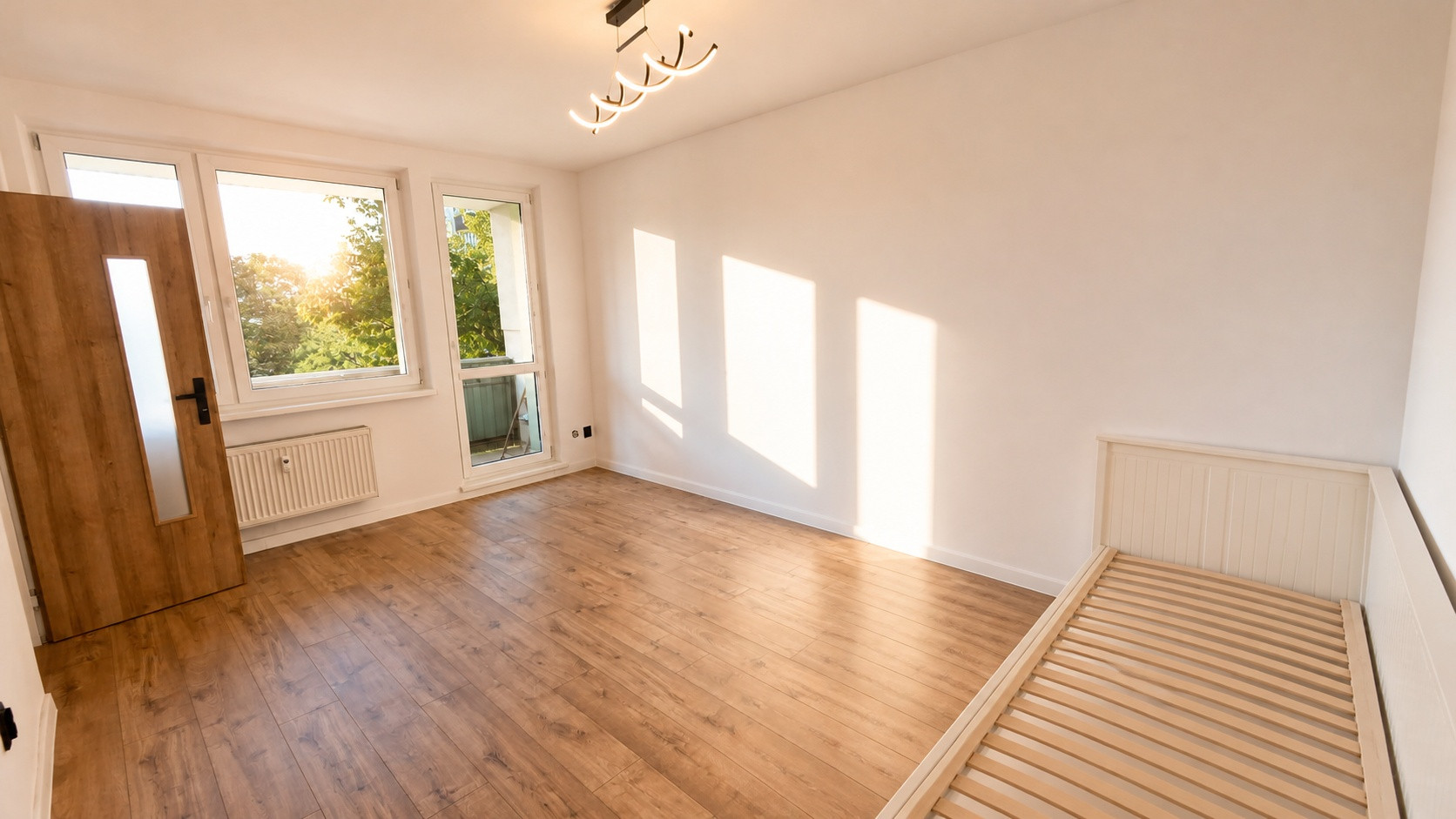 Pekný, veľký 1-izbový byt s klimatizáciou a priestranným balkónom